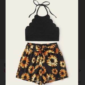 Short and halter crop top set